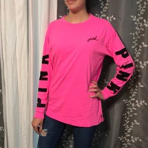 Pink hot pink top with cutout back! Size small